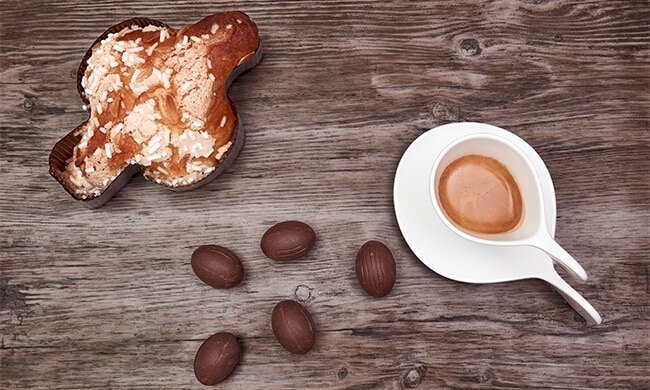 Torta colomba al caffè e cioccolato